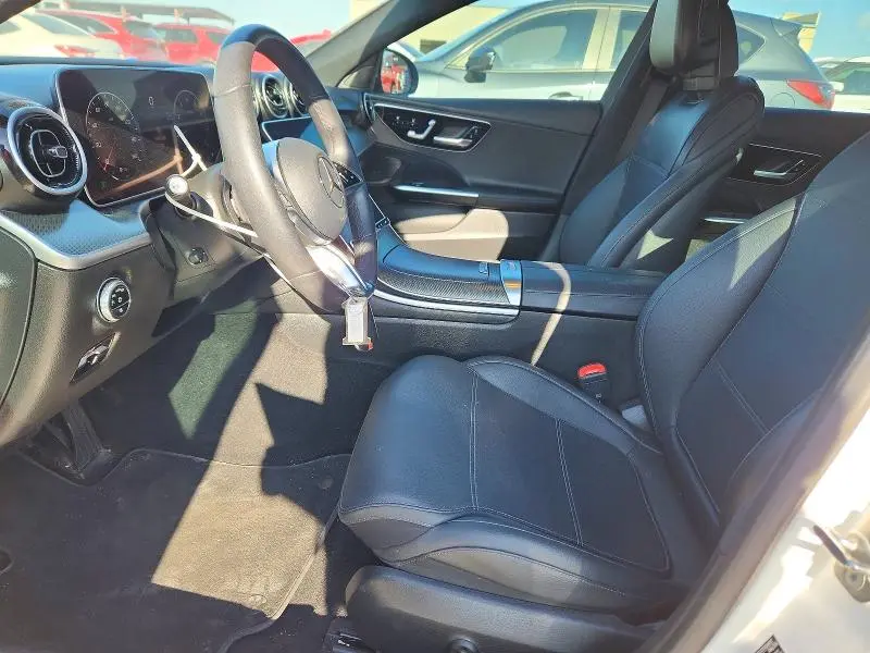 2024 MERCEDES-BENZ C 300  