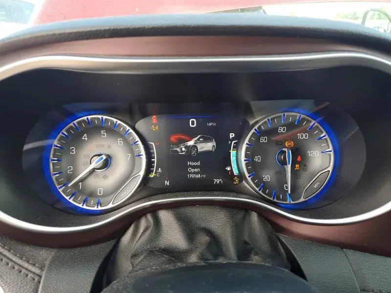 2017 CHRYSLER PACIFICA LIMITED  