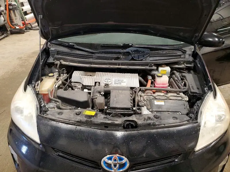 2014 TOYOTA PRIUS THREE  