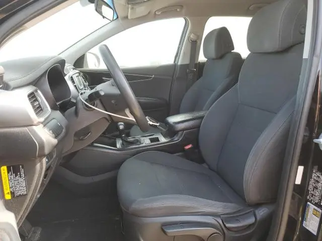 2017 KIA SORENTO LX  