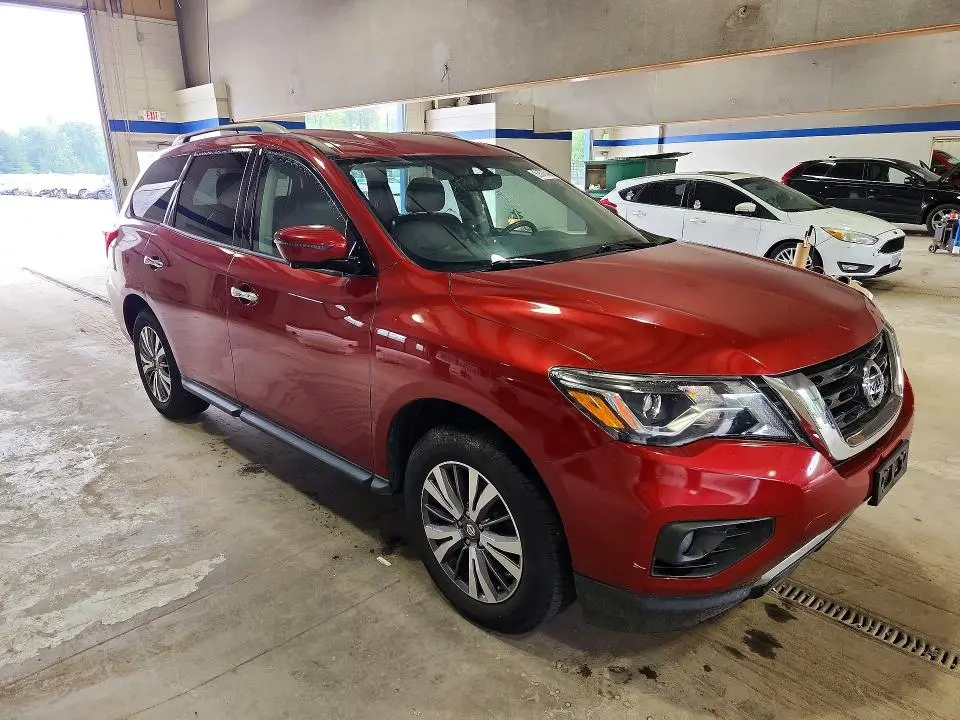 2017 NISSAN PATHFINDER SL  