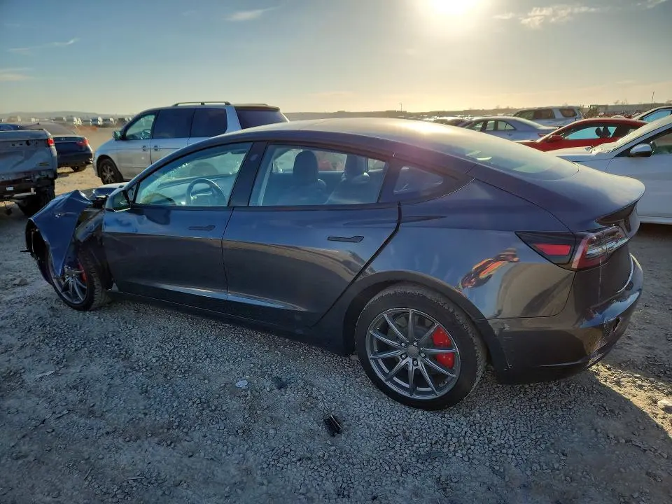 2018 TESLA MODEL 3   