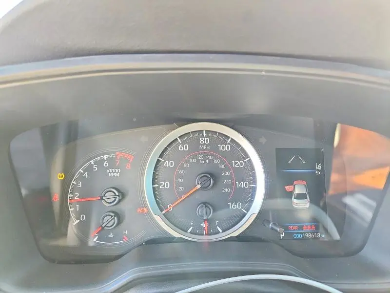 2021 TOYOTA COROLLA SE  