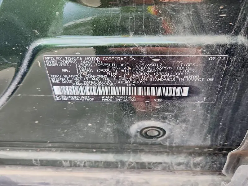 2013 TOYOTA RAV4 XLE  