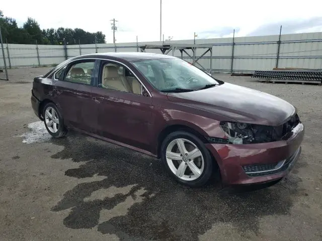 2013 VOLKSWAGEN PASSAT SE  