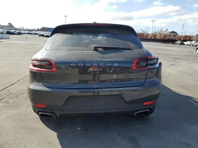 2017 PORSCHE MACAN   