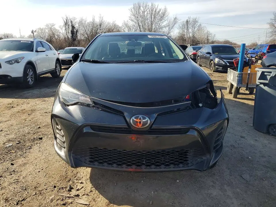 2018 TOYOTA COROLLA SE  