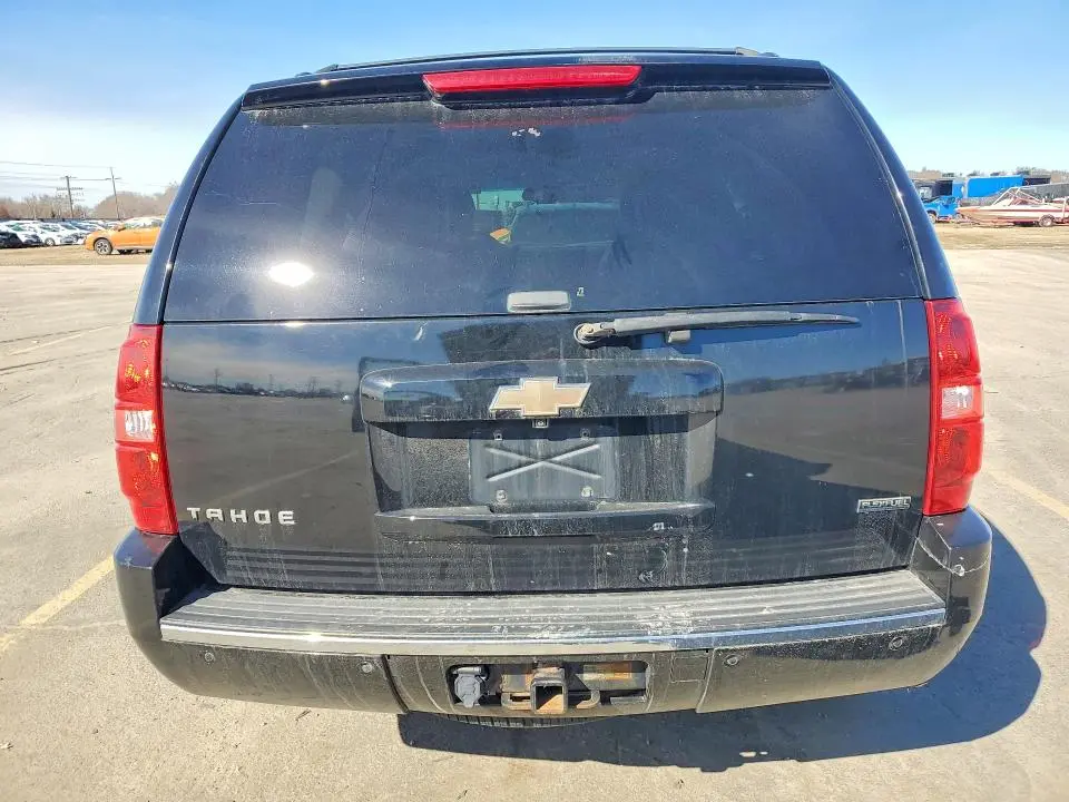 2011 CHEVROLET TAHOE K1500 LTZ  