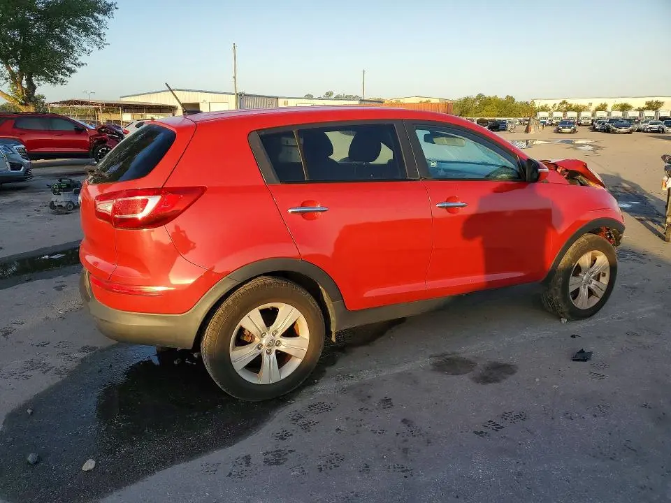 2013 KIA SPORTAGE LX  