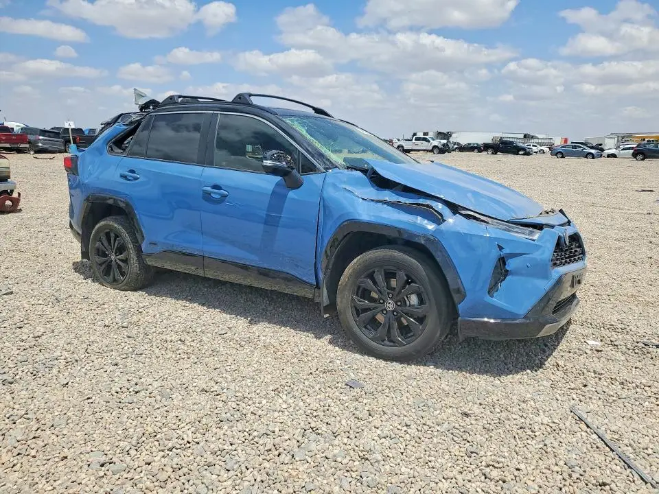 2024 TOYOTA RAV4 XSE  