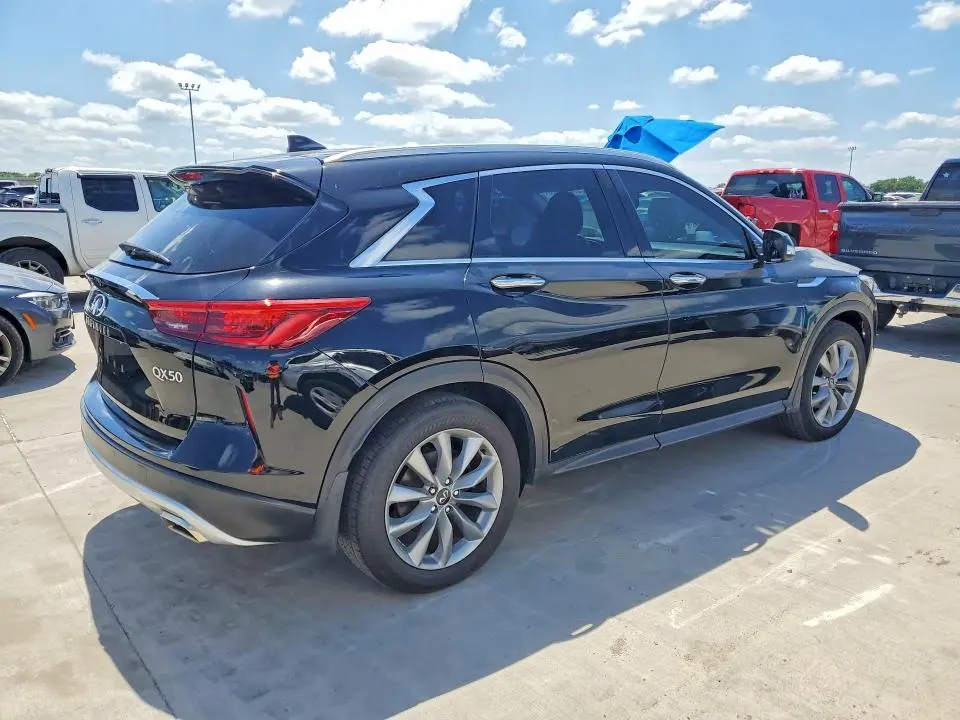 2021 INFINITI QX50 LUXE  