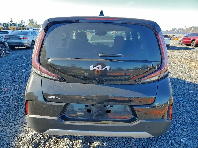 2024 KIA SOUL LX  