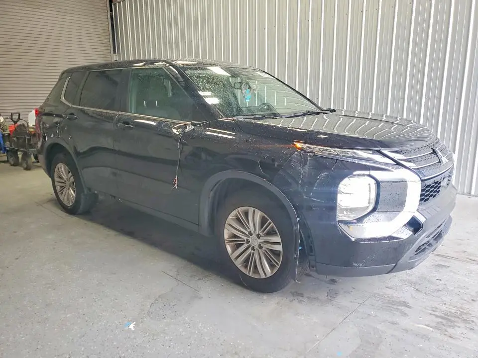 2023 MITSUBISHI OUTLANDER ES  