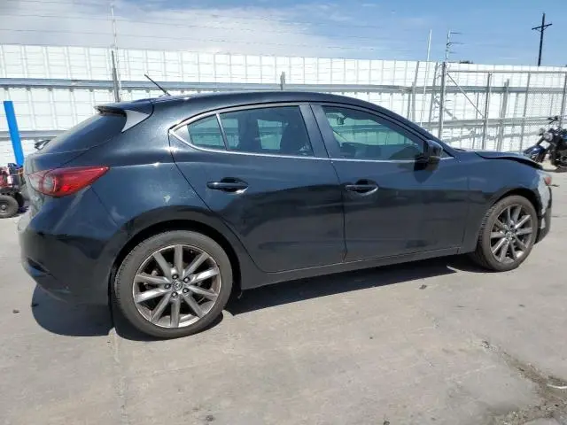2018 MAZDA 3 TOURING  