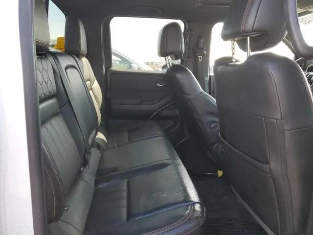 2023 NISSAN FRONTIER S