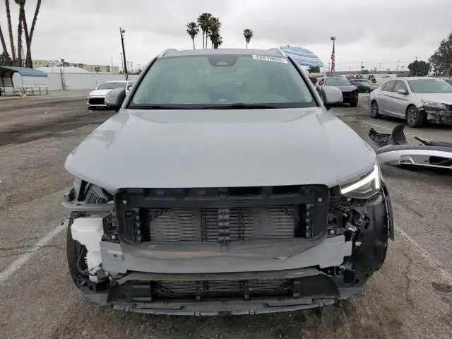 2024 VOLVO XC40 PLUS  