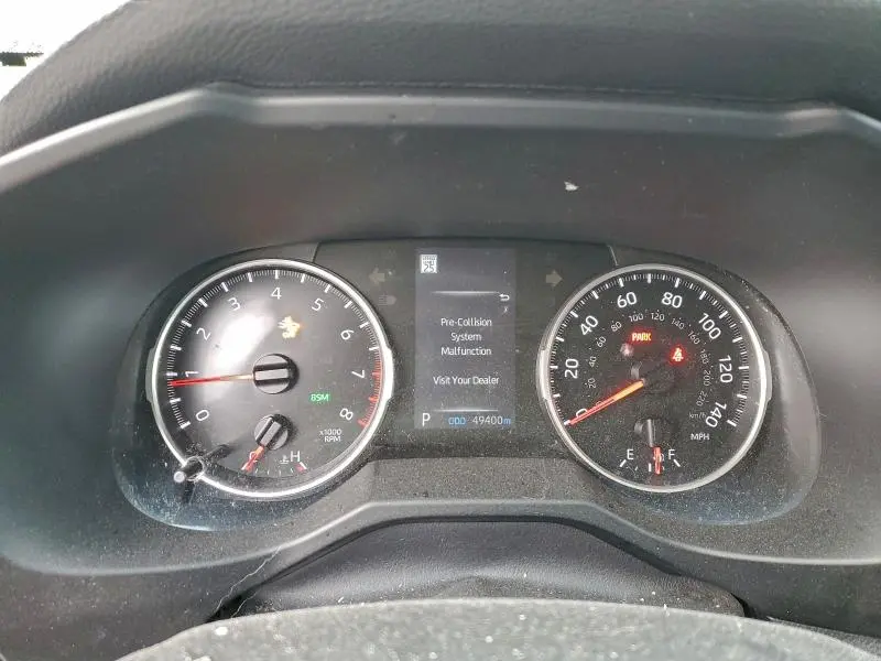 2022 TOYOTA RAV4 XLE  