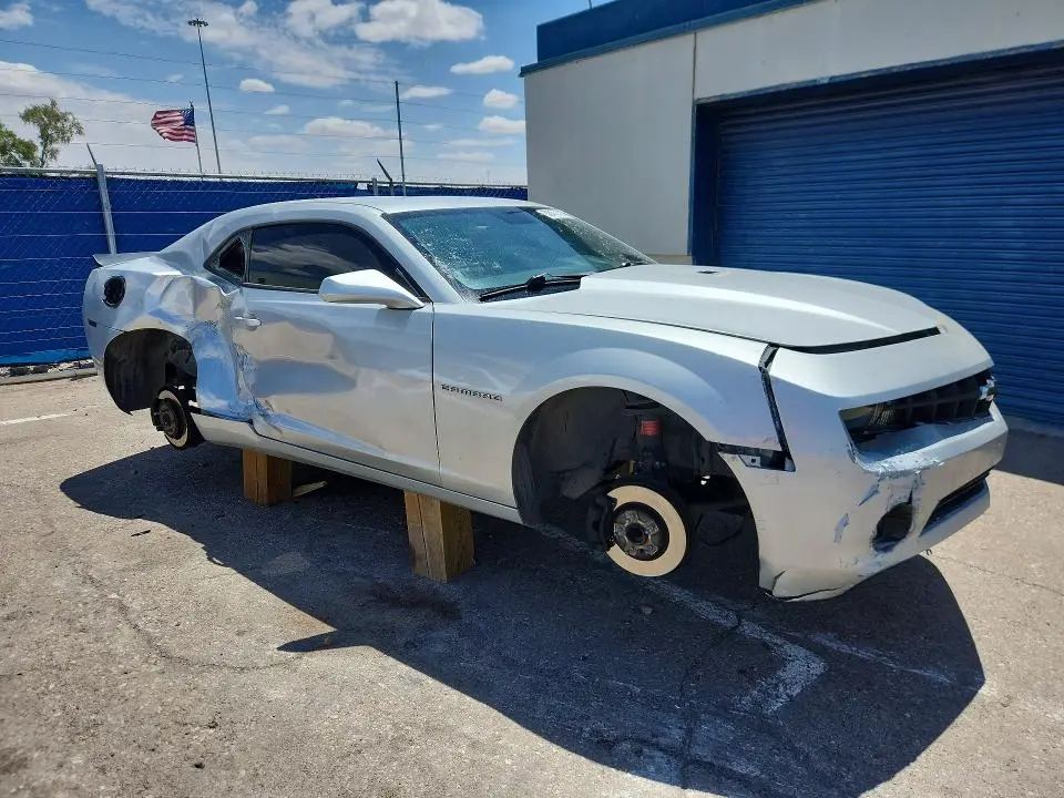 2011 CHEVROLET CAMARO LT  