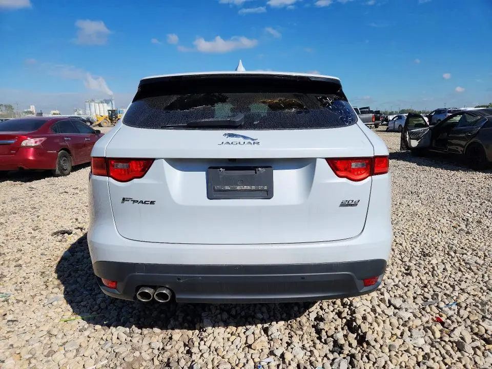 2017 JAGUAR F-PACE R - SPORT  