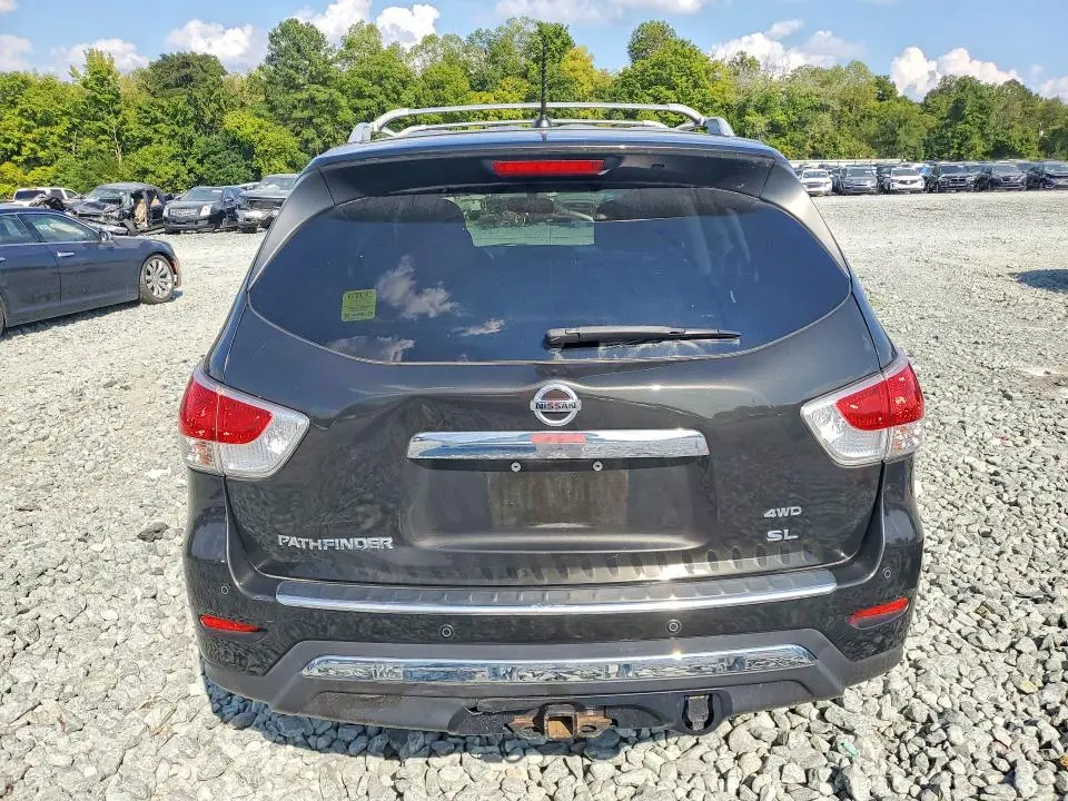 2015 NISSAN PATHFINDER SL  