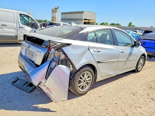 2017 TOYOTA PRIUS FOUR  