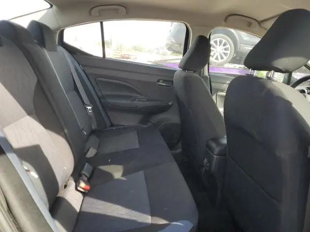 2023 NISSAN VERSA SV  