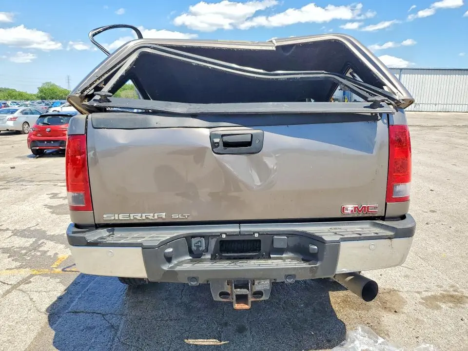 2012 GMC SIERRA K2500 SLT  