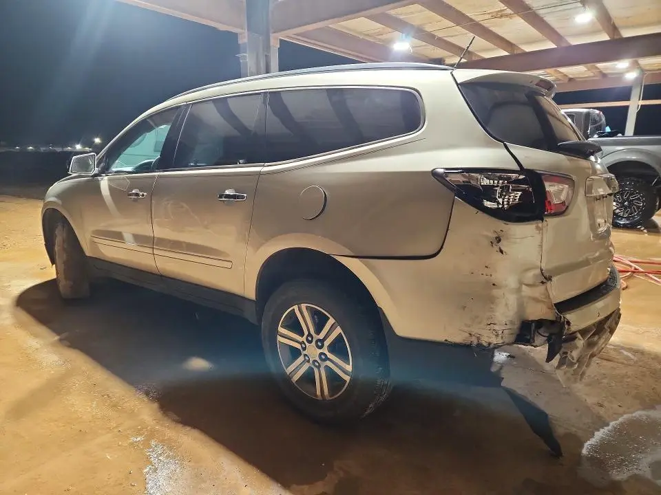 2015 CHEVROLET TRAVERSE LT  