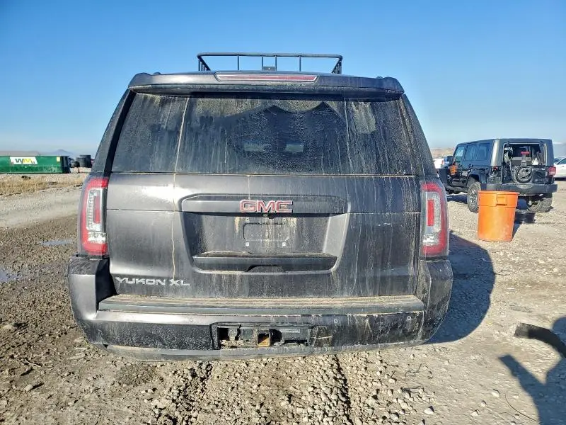 2017 GMC YUKON XL K1500 SLT  