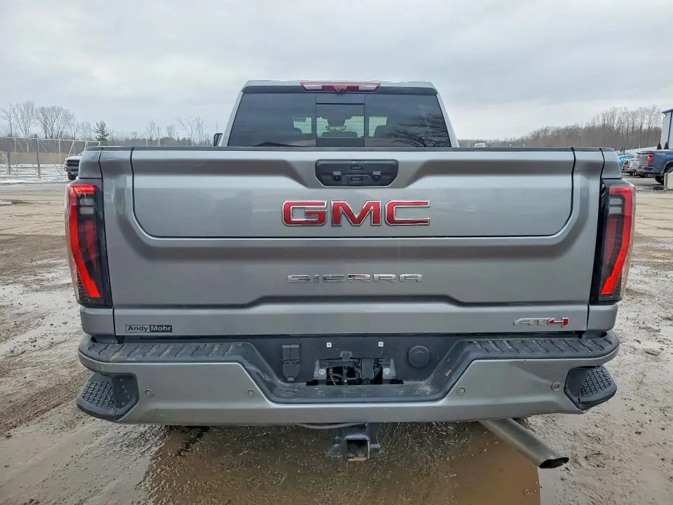 2026 GMC SIERRA K2500 AT4  