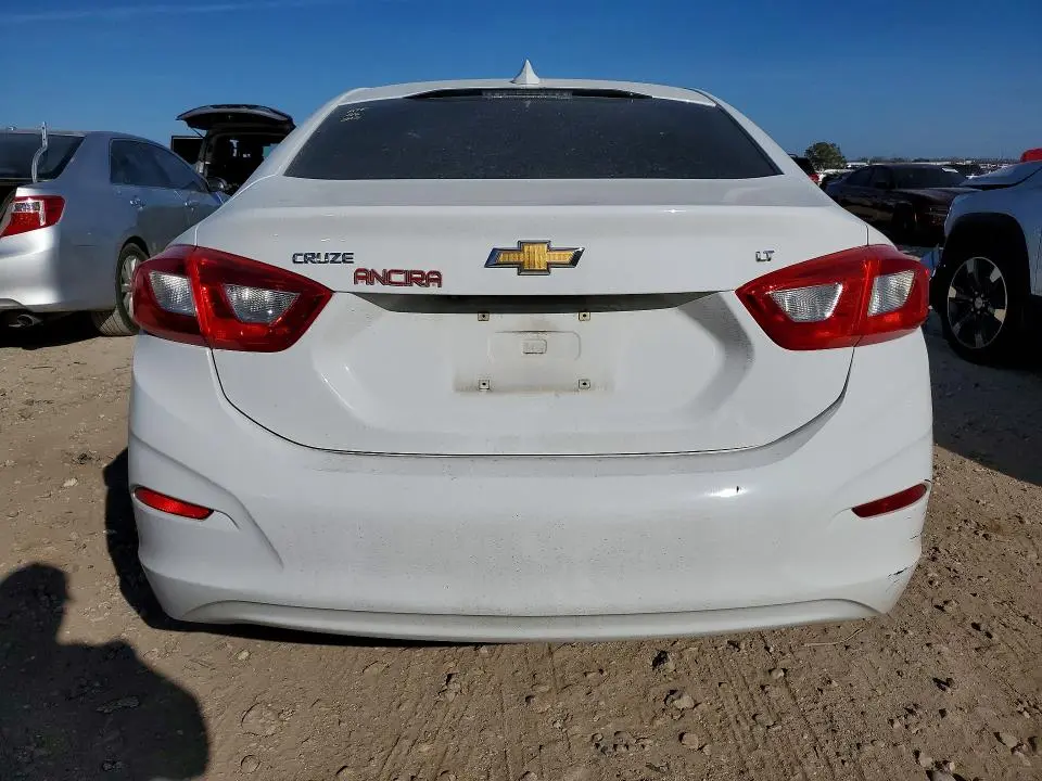 2016 CHEVROLET CRUZE LT  