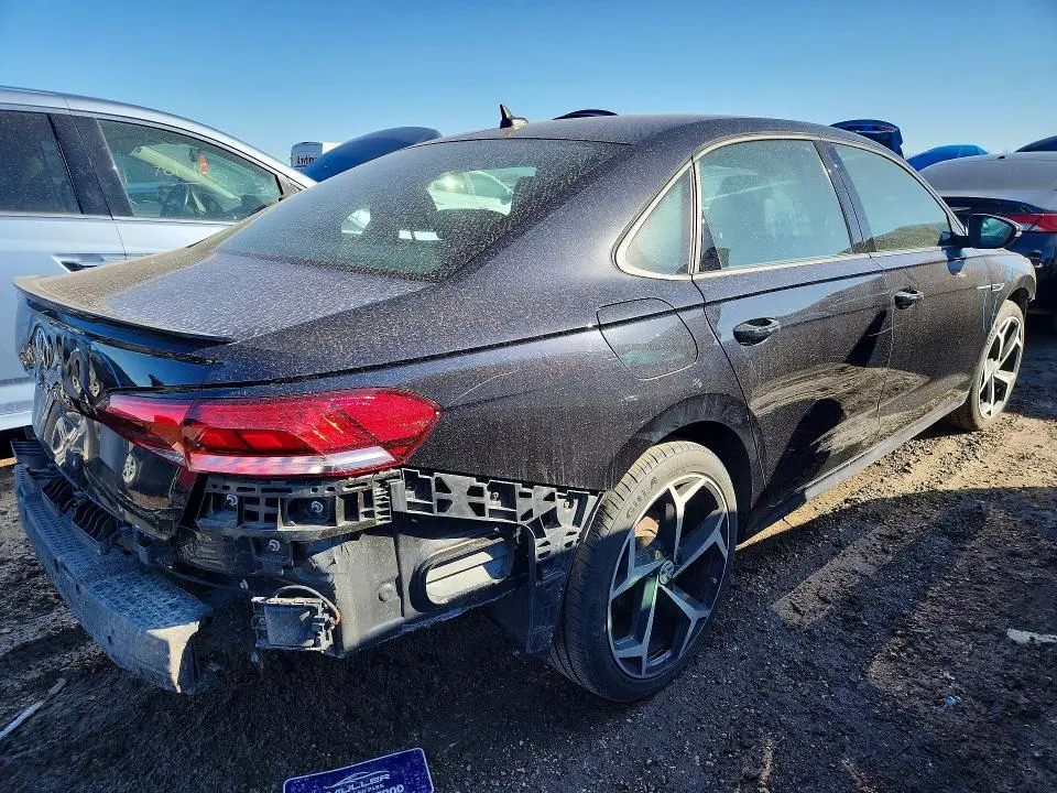 2021 VOLKSWAGEN PASSAT R-LINE  
