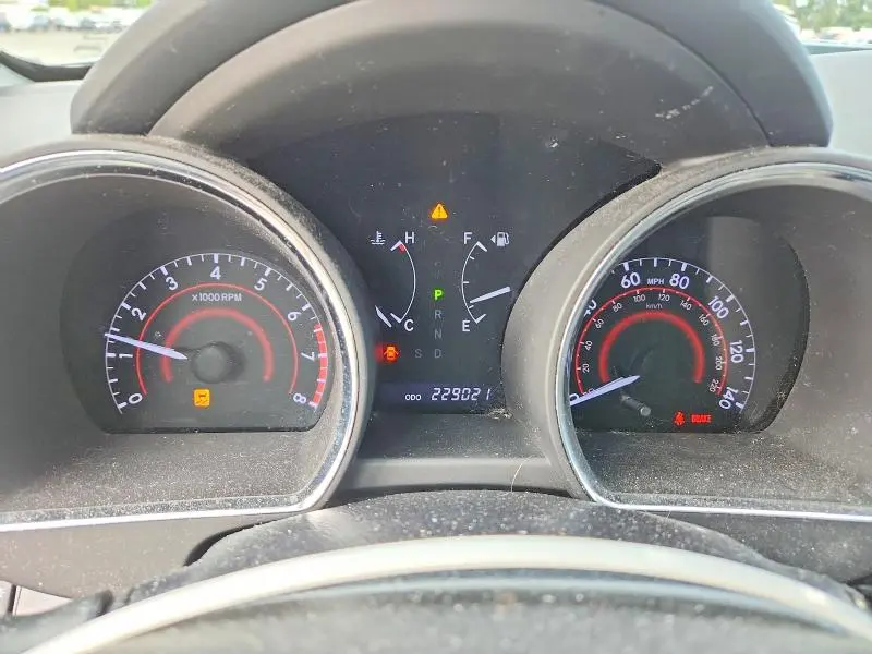 2013 TOYOTA HIGHLANDER SE  