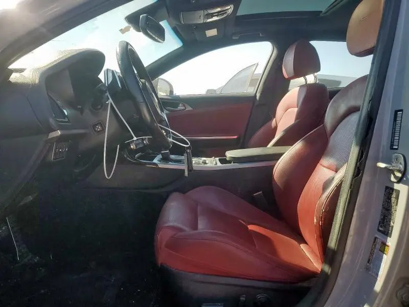 2019 KIA STINGER GT1  