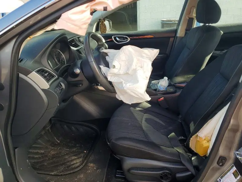 2016 NISSAN SENTRA SV  