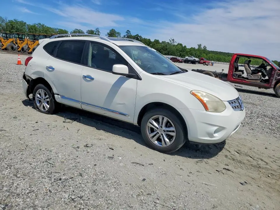 2013 NISSAN ROGUE S  
