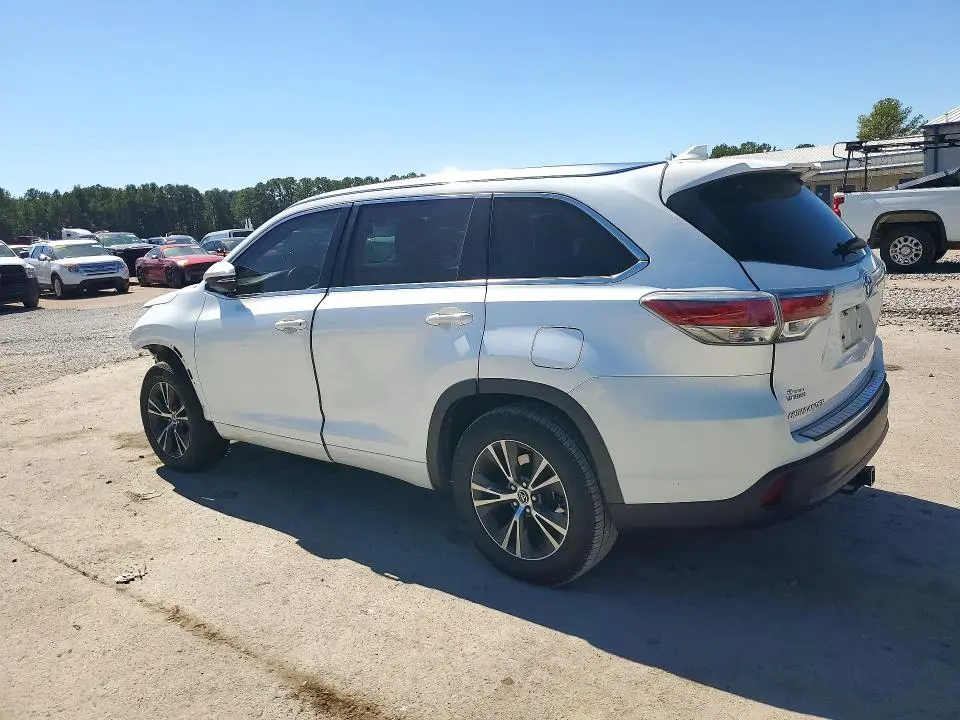 2016 TOYOTA HIGHLANDER XLE  