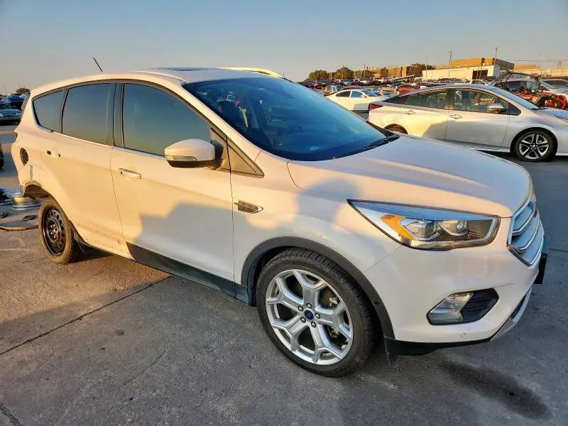 2018 FORD ESCAPE TITANIUM  