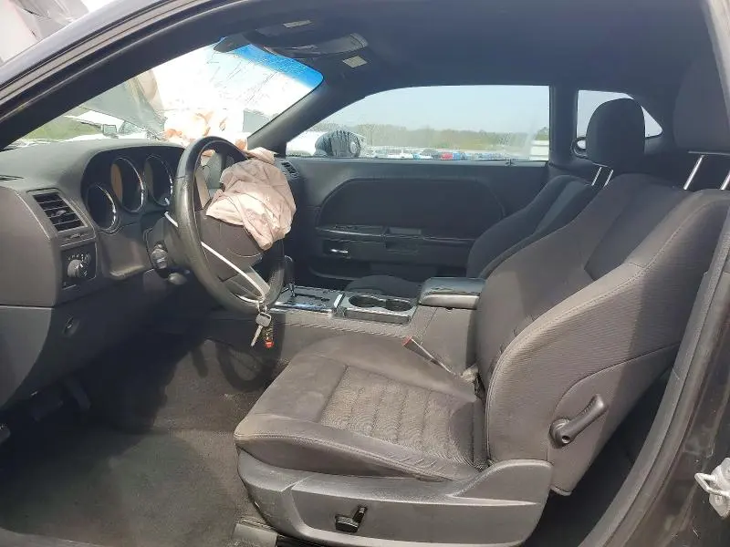 2010 DODGE CHALLENGER SE  