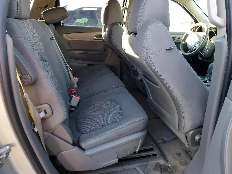 2017 CHEVROLET TRAVERSE LS  