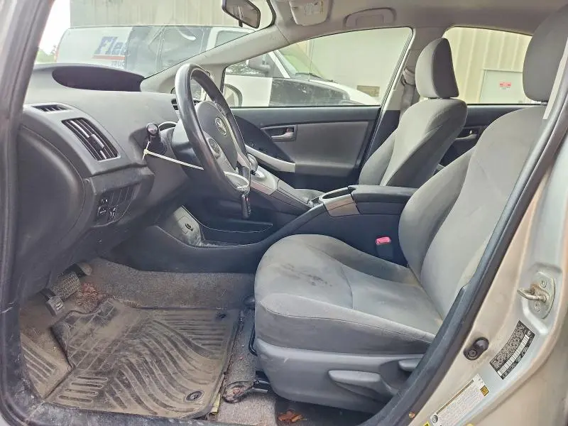 2013 TOYOTA PRIUS TWO  