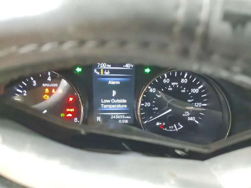 2015 NISSAN ROGUE SL  