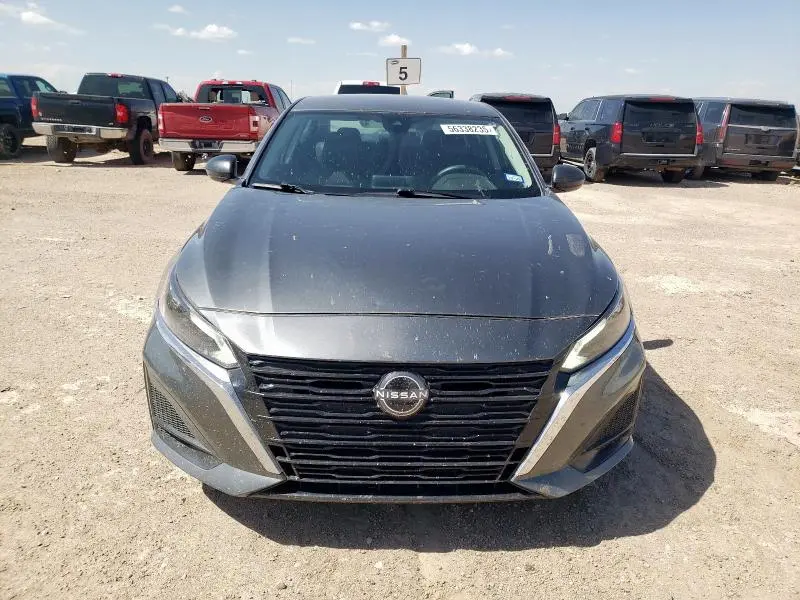 2024 NISSAN ALTIMA SV  