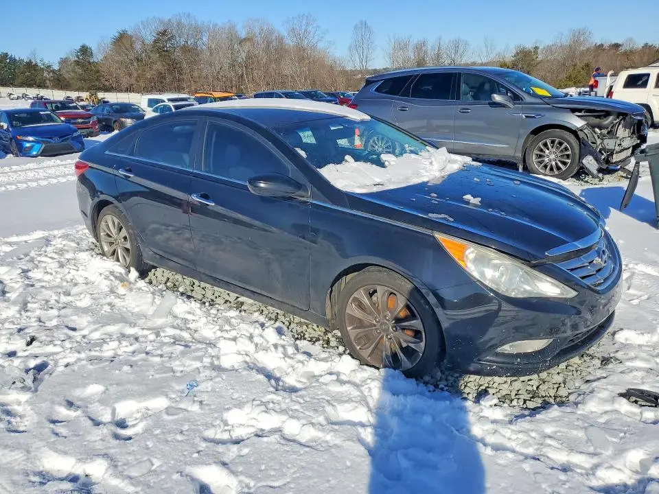 2011 HYUNDAI SONATA SE  