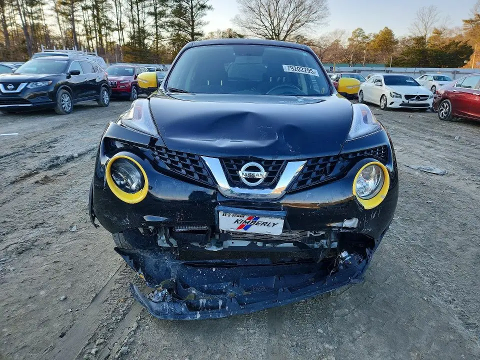 2015 NISSAN JUKE SV  