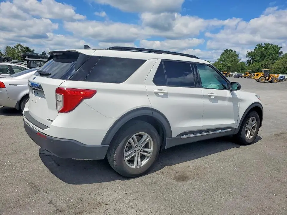 2021 FORD EXPLORER XLT  