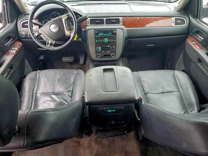 2011 GMC YUKON XL K1500 SLE  