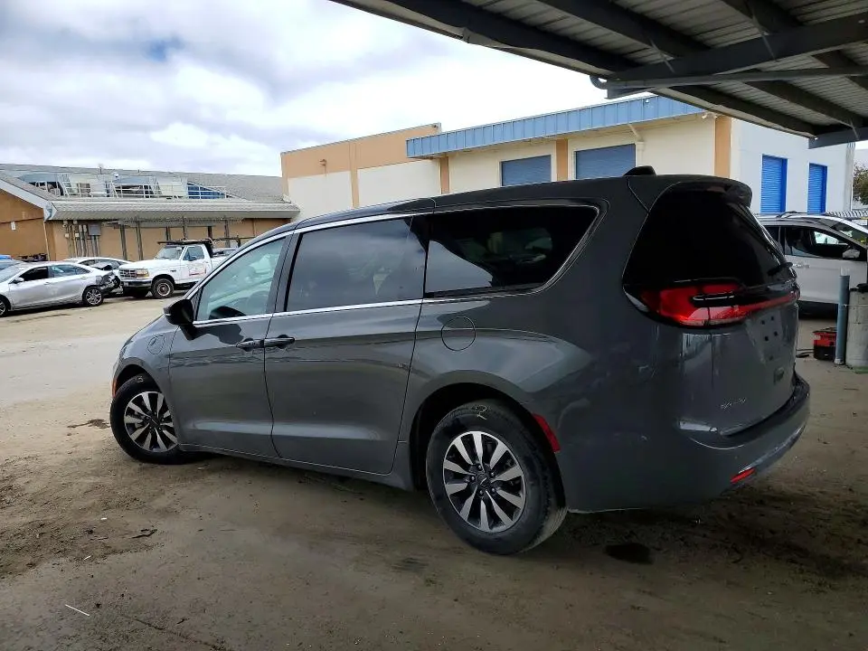2023 CHRYSLER PACIFICA HYBRID TOURING L  