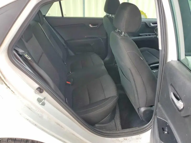 2023 KIA RIO LX  