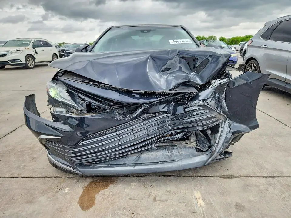 2022 TOYOTA CAMRY LE  
